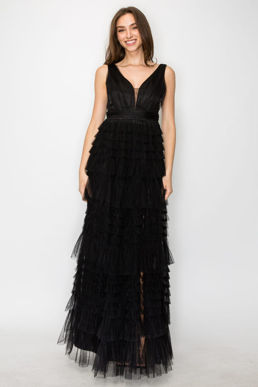 Vestido con olanes de tul en falda