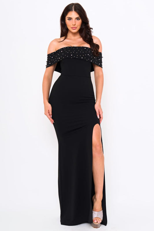 Vestido con manga campesina y perlas